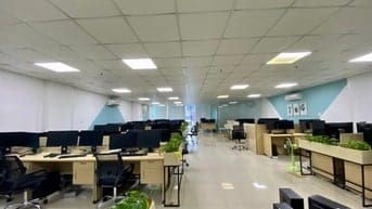 Cho thuê văn phòng 255m2 tại Hòa Cường, trống suốt, giá cực tốt
