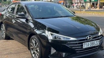 Bán xe Hyundai Elantra 2.0 Sản Xuất 2020. Màu Đen