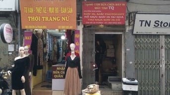 Cho thuê cửa hàng mặt đường tại 236 Đê La Thành nhỏ quận Đống Đa