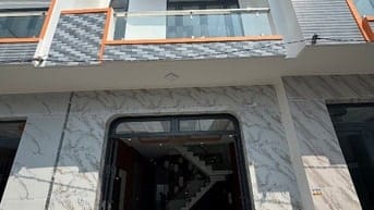 Nhà ngộp, sổ hồng riêng, 2tỷ chốt
