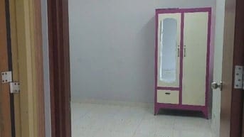 Cho thuê căn hộ 2 PN, 2WC, diện tích: 68m2, nhà trống vào ở liền.