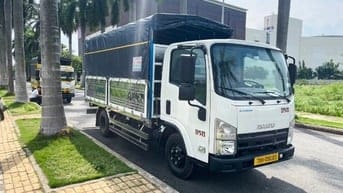 Xe tải ISUZU QKR270 Thùng mui bạt - 2,5 tấn 