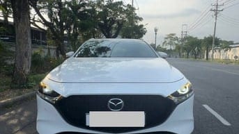 Bán xe Mazda 3 Premium 2023 Màu trắng, kiểu hatchback thể thao