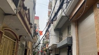 Bán nhà 72mx5 tầng phố Lĩnh Nam nhà mới xây ô tô vào nhà 18 tỷ