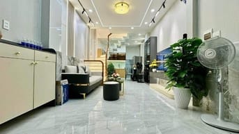 Bán Căn Nhà Đẹp!Đ.Nguyễn Chánh Sắt P13 Tân Bình,DT:35m2/2.050 Tỷ,SHR