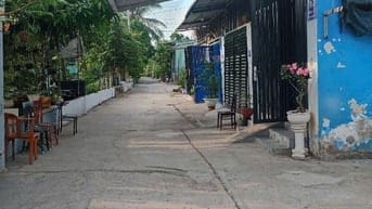 Bán nhà ven sông có vườn kiển trồng cây ăn trái