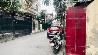 Thuê nhà ngõ 61 Lạc Trung Dt 90m mt 6m x7tầng Thang Máy oto 39 tr .