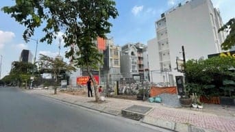 Bán đất góc 2MT Phạm Văn Đồng, P.13, Bình Thạnh: 18,6 x 8, giá 22tỷ
