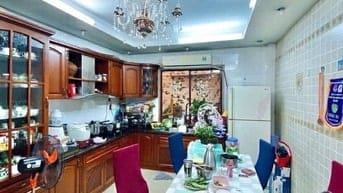 Bán nhà 5 tầng Hxh, khu Bàu cát, 70m(5x14m) 6 Phòng ngủ, nhỉnh 7 tỷ.