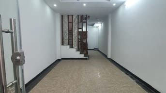 SỔ ĐỎ RIÊNG , 41m2 x 4 TẦNG ( 6 NGỦ ) TẠI 467 LĨNH NAM , HƠN 3 TỶ