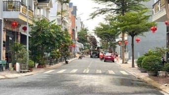 Nhà đẹp sổ Hồng riêng tp thuận an gần tp hồ chí minh 