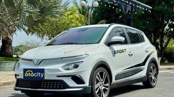 Vinfast VFe34 2022 - Màu trắng - 5vkm - BSTP