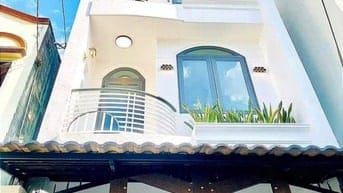 HOT HOT! Nhà 1T2L hẻm 6m- DT 62m2 ngay NGUYỄN GIA TRÍ. Pháp lý rõ ràng