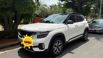 Kia Seltos 2023 Premium 1.6 AT - 24000 km