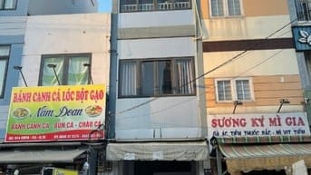 Cho thuê mặt bằng đường Cách Mạng Tháng Tám, Tân Bình, gần ngã 3 Phạm 