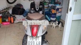 Xe máy nozza đang đi bt