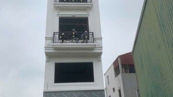 Bán nhà Đông Mỹ - Thanh Trì, DT 44M x 5 tầng, ô tô đỗ cửa, nhà mới xây