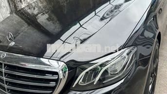 Mercedes Benz E Class 2017 E200 - 102000 km