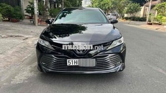 Toyota Camry 2.5Q, cuối 2019 đen 21 ngàn 800 km