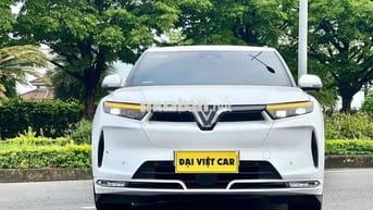 VinFast VF9 Plus - CATL - 8000 km