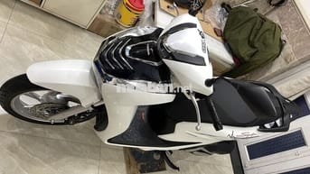 Dư dùng cần bán SH125 2023 mới 99% trắng ngọc trai