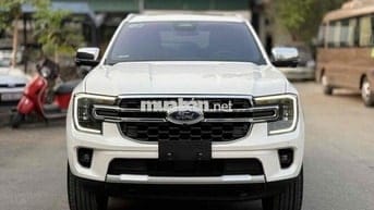 Ford Everest 2024 Titanium 2.0L 4x2 AT - 20000 km