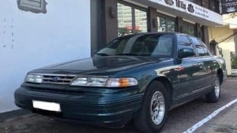 Ford Crown Victoria LX 1995 . Số tự động 