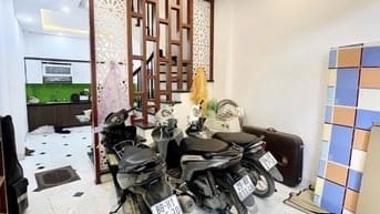 NHÀ CỰC CHẤT – LÔ GÓC – SỔ VUÔNG – NGÕ RỘNG BA GÁC PHI