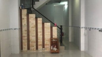Cần bán nhà mặt tiền đường số 30, phường 10, quận 6