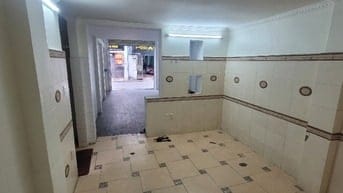 Cho thuê cửa hàng, văn phòng 297 Vũ Hữu, Thanh Xuân, HN. Giá 11tr/1th.