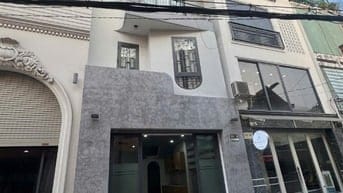  NHÀ ĐẸP 4 LẦU HẺM 7M CHỈ CÁCH MT HẬU GIANG 20M