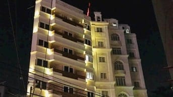 Toà nhà CHDV kết hợp Văn Phòng, Tân Bình, 222m2 đất, 1 hầm + 7 tầng