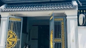 Nhà mặt tiền kinh doanh giáp thủ đức 