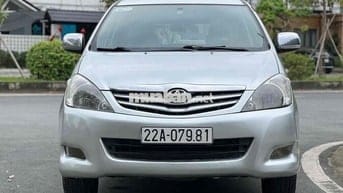 Toyota Innova 2011 G - 60000 km