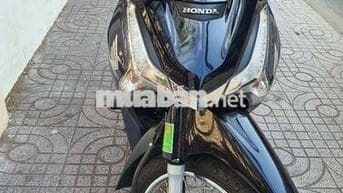Can ban xe future 125cc xanh den .moi 95%
