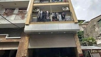 Nhà Mặt Phố Võ Chí Công .DT 86 m2, Nhà Xây 5 Tầng,Giá 46 Triệu / Tháng