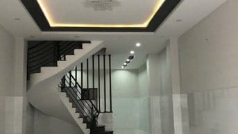 Nhà MT đường 55 quận 6 nhà đẹp, mới sơn sửa lại giá 18tr