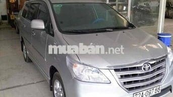 Toyota Innova 2014 E - 150000 km