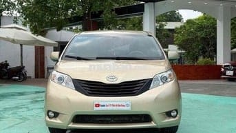 Toyota Sienna 2010 nhập mỹ xe gia đình 1 chủ