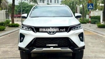 Toyota Fortuner Legender 2.4 4x2 AT sản xuất 2022