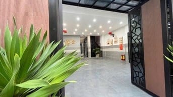 NHÀ 5TẦNG /LÊ THÁNH TÔN Q1 4.9m X 17m /Thu nhập 1tỷ2/năm
