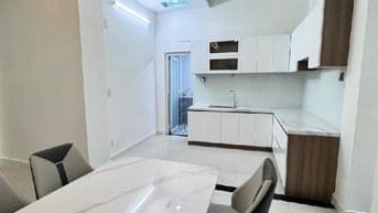 Định cư bán gấp nhà Trần Xuân Soạn,q.7,dt 58m2,có sổ hồng, giá 760tr