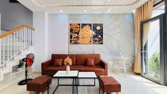Bán nhà Lê Tung Quận 11 | Dt: 50m2 giá 2 tỷ 360 triệu🔥Kèm nội thất