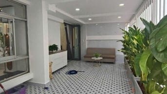 Cho thuê căn hộ sân vườn Sky Garden 2, PMH, dt : 115m2 (sân vườn 25m2)