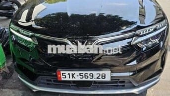 VinFast VF8 2022 Plus - 33600 km, hóa đơn VAT
