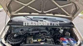 Toyota Innova 2015 - 17800 km