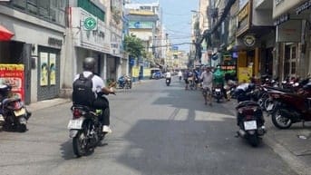 🚗quận 10 đường 12m (4x18) 7 lầu vị trị đẹp  