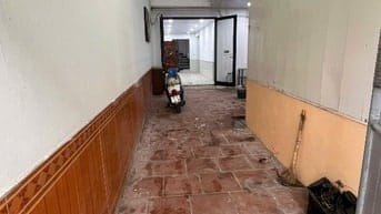 Cho thuê nhà tiện kinh doanh gần chợ dân sinh