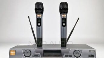 Micro không dây nhập khẩu chính hãng.