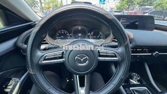 Mazda 3 2023 1.5L Luxury - 31000 km